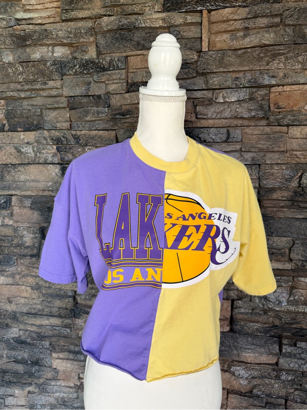 Los Angeles Lakers Split Purple & Yellow Crop Tee - Picture 2 of 8